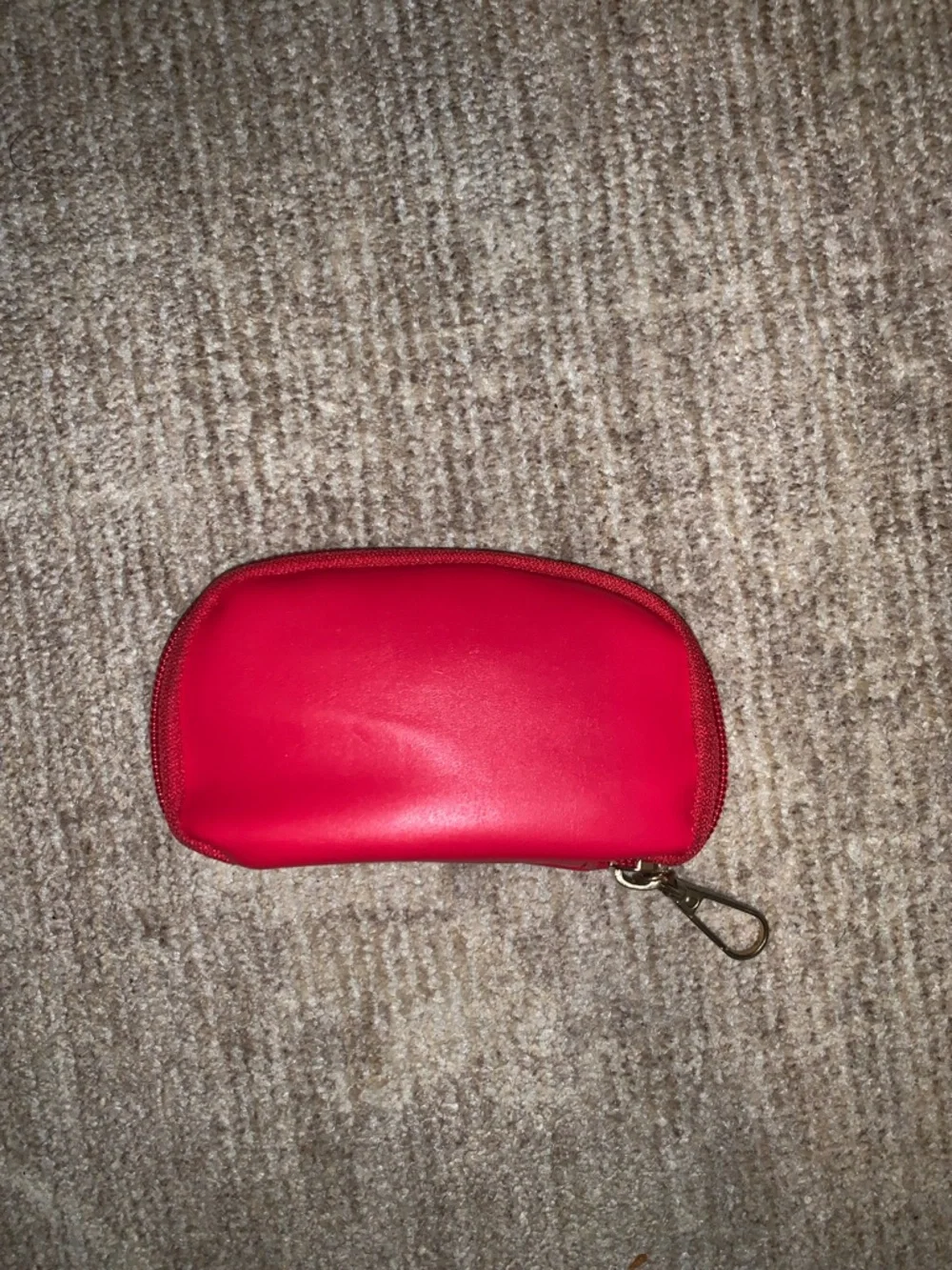 Steve Madden Red Key Pouch Accessory - Picture 2 of 8